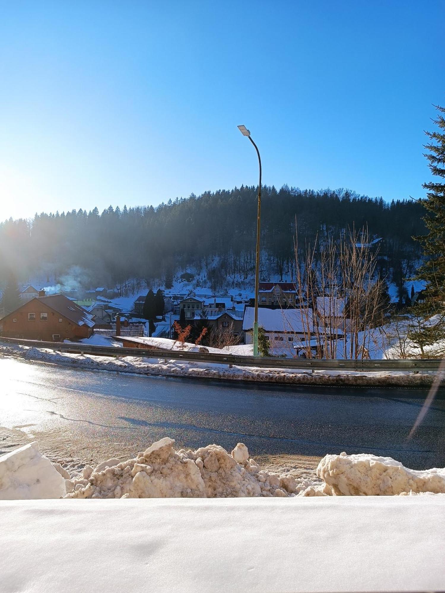 Apartman Na Mechu Janov nad Nisou Luaran gambar